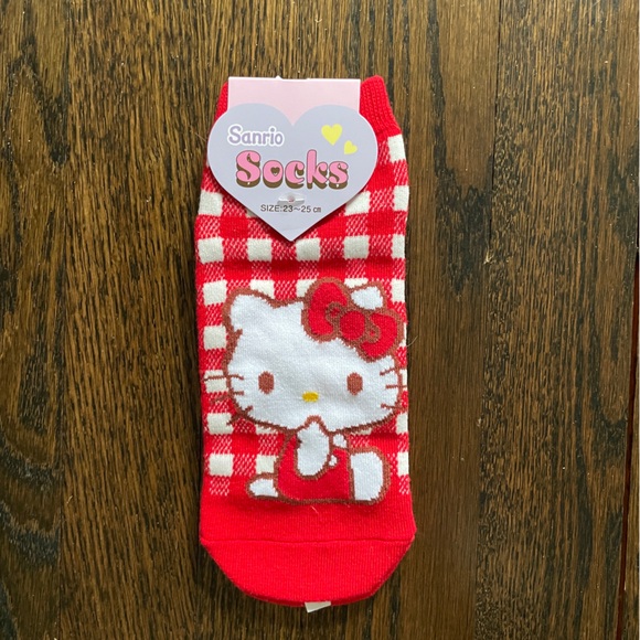 Sanrio Hello Kitty Red Socks for Kids - Picture 1 of 2